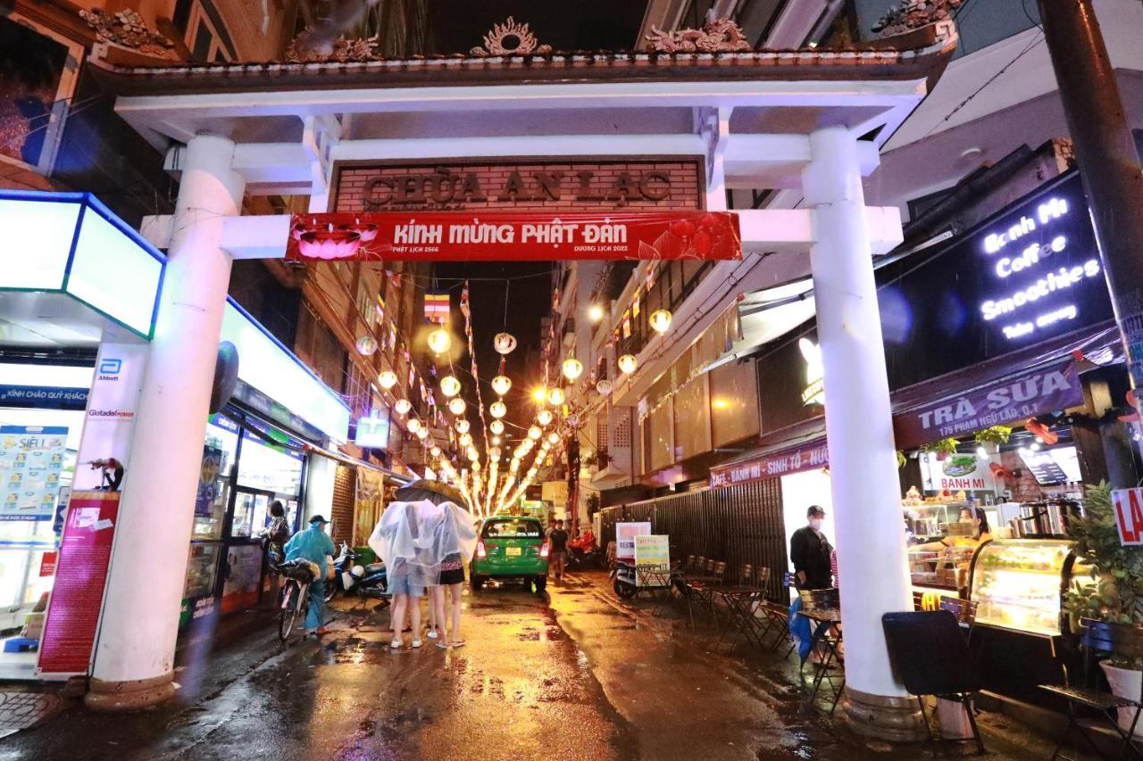 Bui Vien Street Albergue *